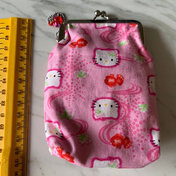 LOT of 5 HELLO KITTY POUCHES coin purses - Picture 2 of 9